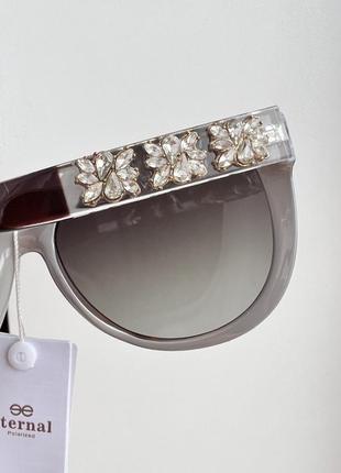 Фирменные солнцезащитные красивые очки eternal polarized et3073 с камнями3 фото