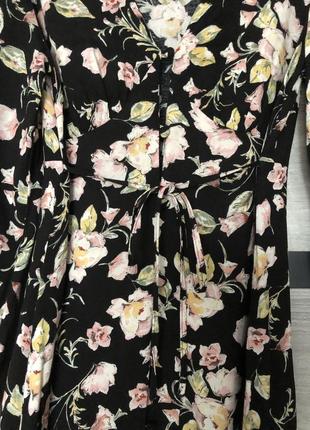 Primark ніжне плаття в квіти квітковий принт з v-подібним вирізом на ґудзиках нежное платье в цветочный принт4 фото