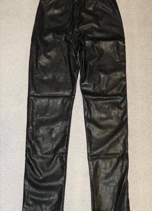 Стильные кожаные штаны h&m на 12-13 лет7 фото