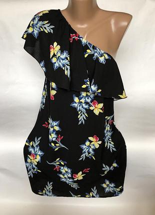 Гарне плаття на одне плече