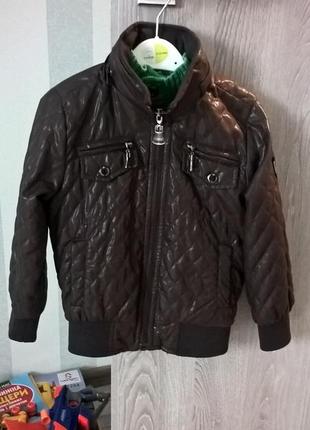 Курточка демі