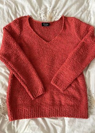 М’якесенький светр з v-вирізом