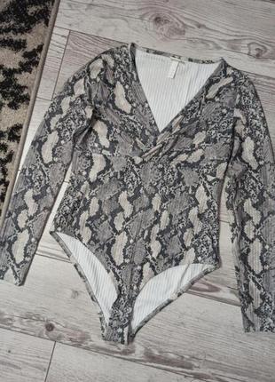 Шикарне боді зміїний принт h&m