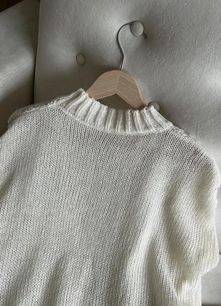Молочный свитер с блестками10 фото