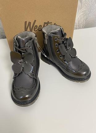 Демісезонні черевики для дівчинки з метеликом weestep 26 27 розмір