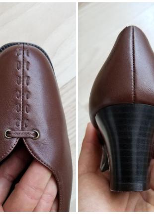 Классические женские туфли кожаные clarks коричневые туфли с натуральной кожи туфли на среднем каблуке винтажные туфли6 фото