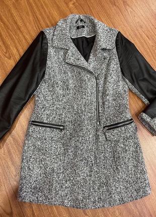 Пальто нове