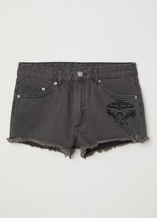 Оригинальные джинсовые шорты с вышивкой от бренда h&m 0608187001 разм. 34