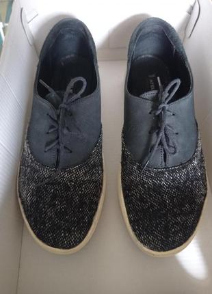 Кросівки фірми n.t.f.s. стильне,практичне взуття