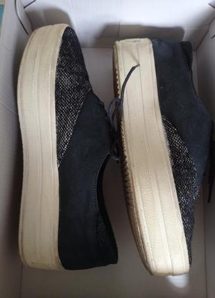 Кросівки фірми n.t.f.s. стильне,практичне взуття