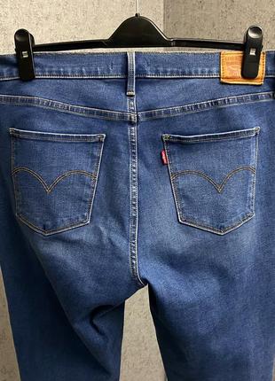Голубые джинсы от бренда levi’s1 фото