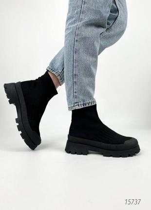 Черные текстильные демисезонные деми ботинки носки на толстой грубой ребристой подошве весна3 фото