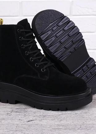 Замшеві черевики на платформі жіночі чорні україна 2 шнурівки6 фото