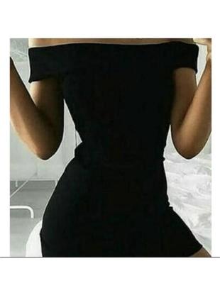 Плаття на плечі нове в рубрик чорне міні