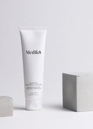 Surface radiance cleanse гель для вмивання medik8