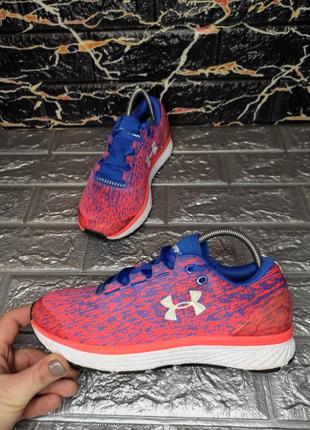 Классные кроссовки under armour