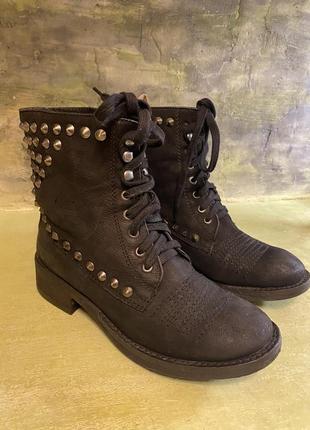 Жіночі демісезонні черевики на штуровці шкіра бренду jungle boots 38 p5 фото