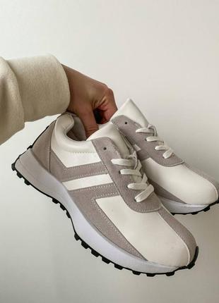 Стильні кросівки з еко-шкіри