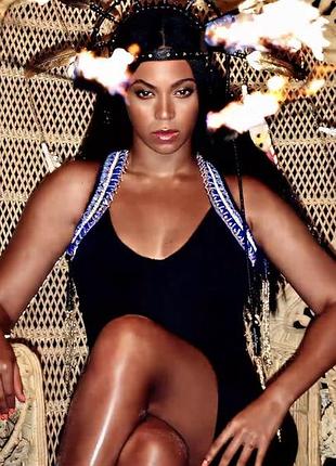 Фактурна чорна сукня з вишивкою бісером, колаборація beyonce та h&m