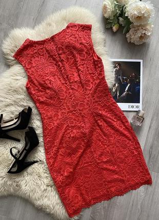 Красное гипюровое платье4 фото