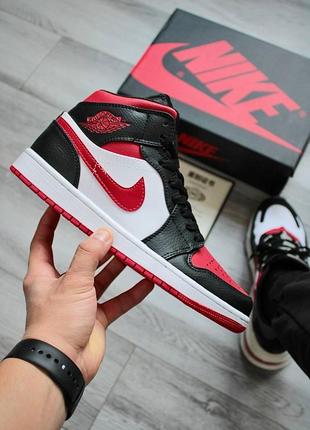 Кросівки nike air jordan retro 1 red-black