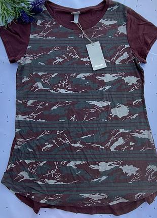 Женская футболка bench m l