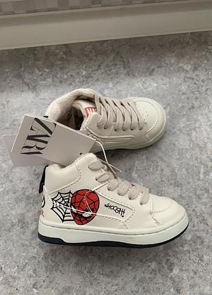 Кроссовки хайтопы zara