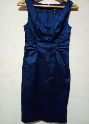 Ошатне вечірнє плаття темно-синього цетан з легким переливом тканини