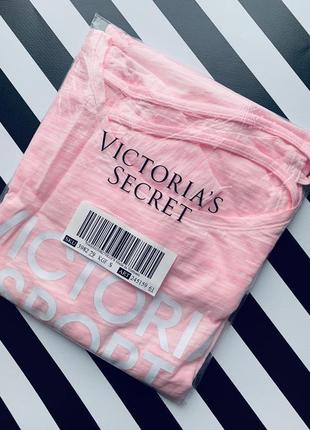 Оригинальная футболочка от victoria’s secret 🍓 оригинал.10 фото