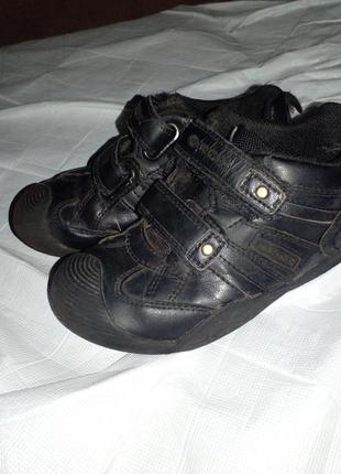Кроссовки кожаные на липучках  geox 29 размер4 фото