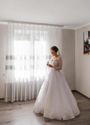 Розкішне весільне плаття10 фото