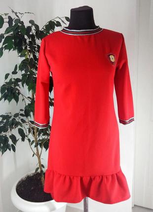 Женское стильное нарядное платье красное1 фото