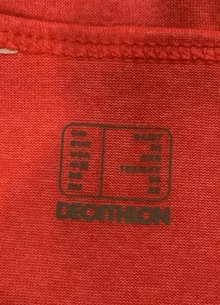Яркая малиновая футболка decathlon реглан размер s m l6 фото