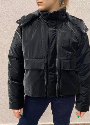 Короткая теплая осенняя черная куртка пуфер оверсайз plt