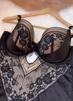 Очень красивый обольстительный пеньюар от бренда ann summers5 фото