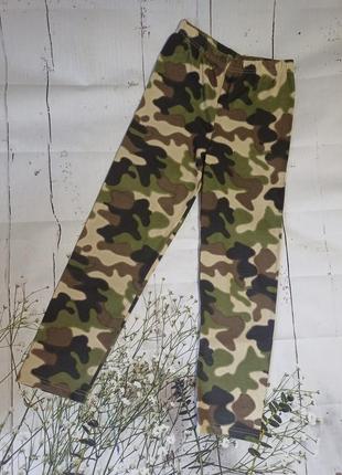 Тонкие штанишки на деток 7-8 лет (лучше смотреть замеры) военная тематика, цвет хаки