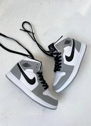 Nike air jordan 1 retro smoke grey