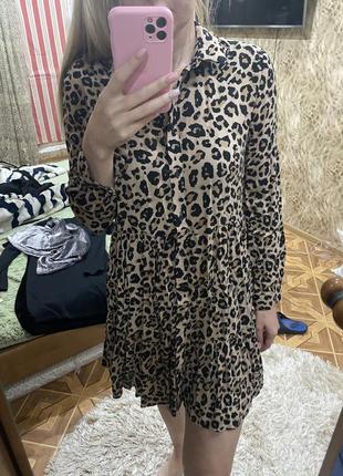 Платья stradivarius с леопардовым принтом3 фото
