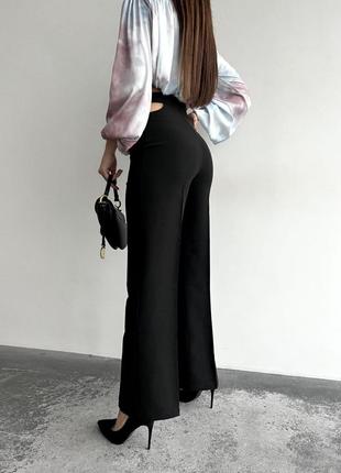 Женские брюки с высокой посадкой с вырезами черные бежевые коричневые нарядные классические3 фото