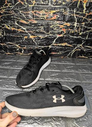 Класні кросівки under armour