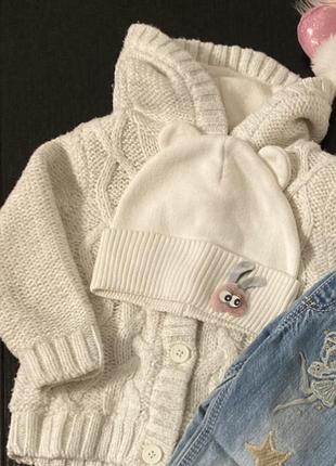 Теплая вязаная кофта на флисе и шапочке