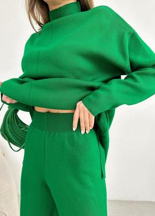 Біла сумочка багет з метеликами