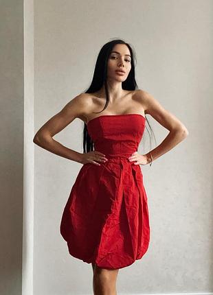 Элегантное утонченное красное платье от zara