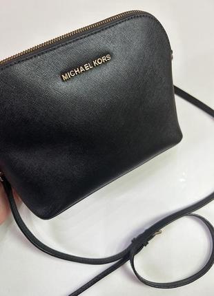 Сумка черная через плечо