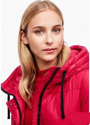 Червона жіноча куртка3 фото