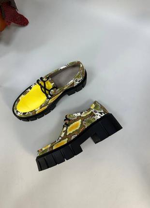 Жіночі туфлі оксфорди з натуральної екслюзивної  шкіри в жолтих кольорах4 фото