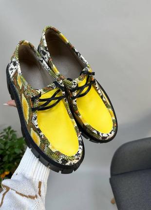 Жіночі туфлі оксфорди з натуральної екслюзивної  шкіри в жолтих кольорах3 фото