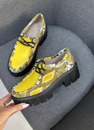 Жіночі туфлі оксфорди з натуральної екслюзивної  шкіри в жолтих кольорах2 фото