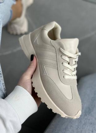 Стильные кроссовки 484