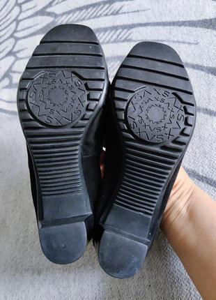 Ефектні лаковані туфлі, чорні лаковані туфлі5 фото